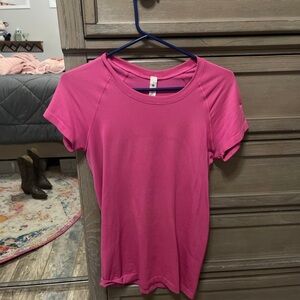 Lululemon swiftly tech short sleeve